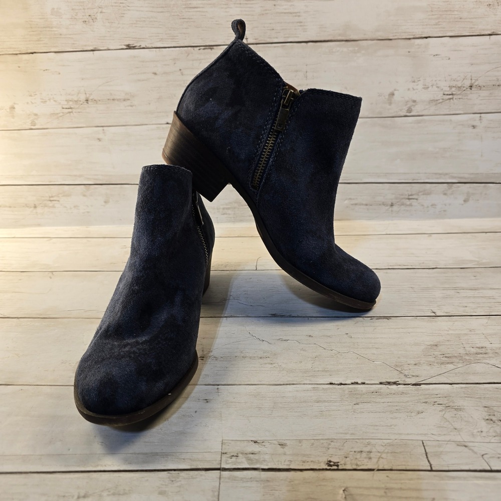 Lucky Brand Basel Navy Blue Suede Ankle Booties Dual Zip Stacked Heel 7M 37.5